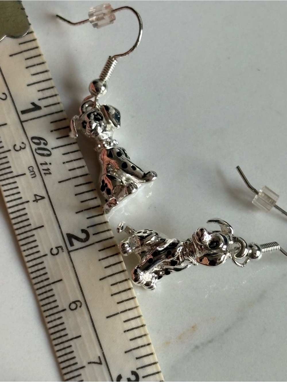 Vintage 90s Disney 101 Dalmatians Silver Dangle Earrings Puppy Drop Avon NIB - Picture 9 of 13